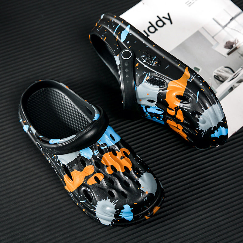 Non-slip men's clogs, safe for both home and outdoor use.