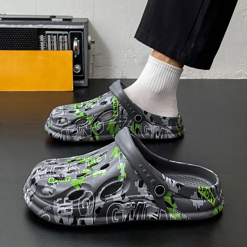 Men's Camouflage Clogs, featuring a trendy printed design, are breathable with hollow - outs. The slip - on style is super convenient, making them essential for casual outings or home use.