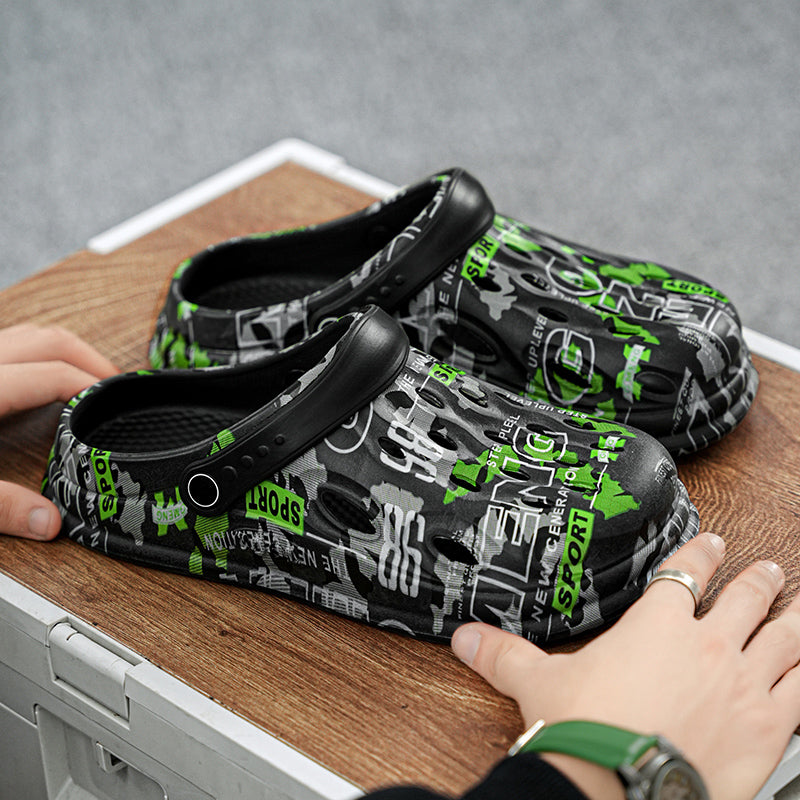 Men's Camouflage Clogs, featuring a trendy printed design, are breathable with hollow - outs. The slip - on style is super convenient, making them essential for casual outings or home use.