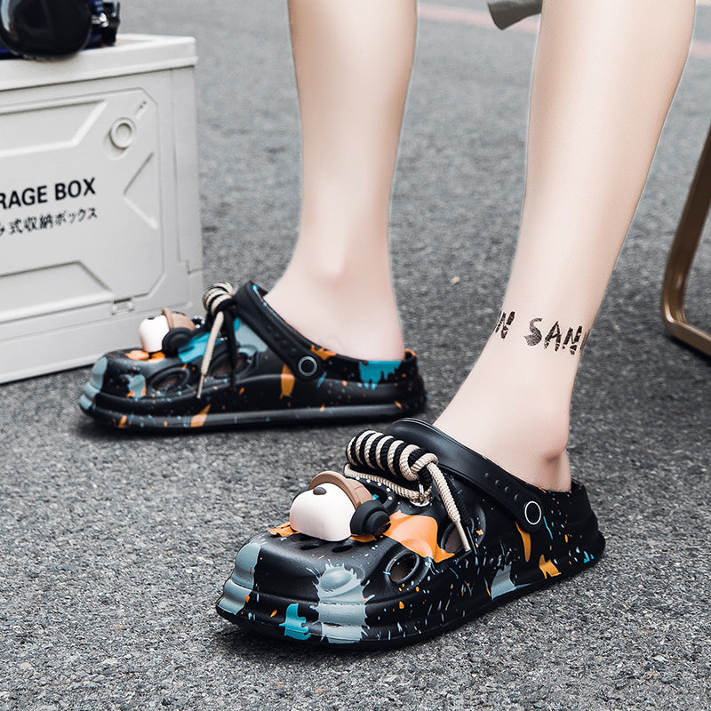 Trendy brand men's beach clogs, with an outer-wear thick-soled design, garden shoes, breathable, non-slip and super practical.