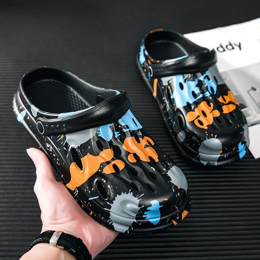 Non-slip men's clogs, safe for both home and outdoor use.