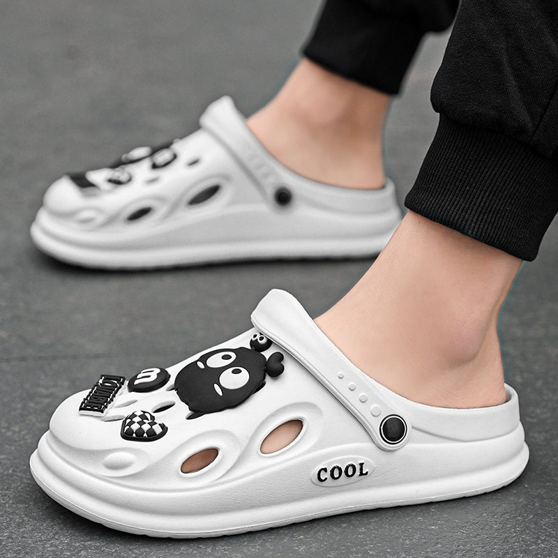 Trendy men's clogs: versatile, stylish, and non-stuffy.