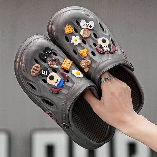 Trendy men's clogs: versatile, stylish, and non-stuffy.
