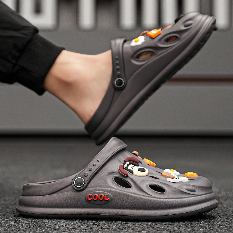 Trendy men's clogs: versatile, stylish, and non-stuffy.