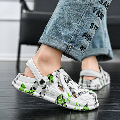 Men's Camouflage Clogs, featuring a trendy printed design, are breathable with hollow - outs. The slip - on style is super convenient, making them essential for casual outings or home use.