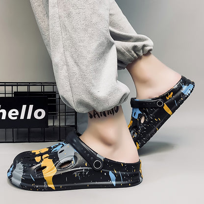 Non-slip men's clogs, safe for both home and outdoor use.