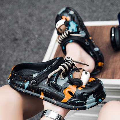 Trendy brand men's beach clogs, with an outer-wear thick-soled design, garden shoes, breathable, non-slip and super practical.